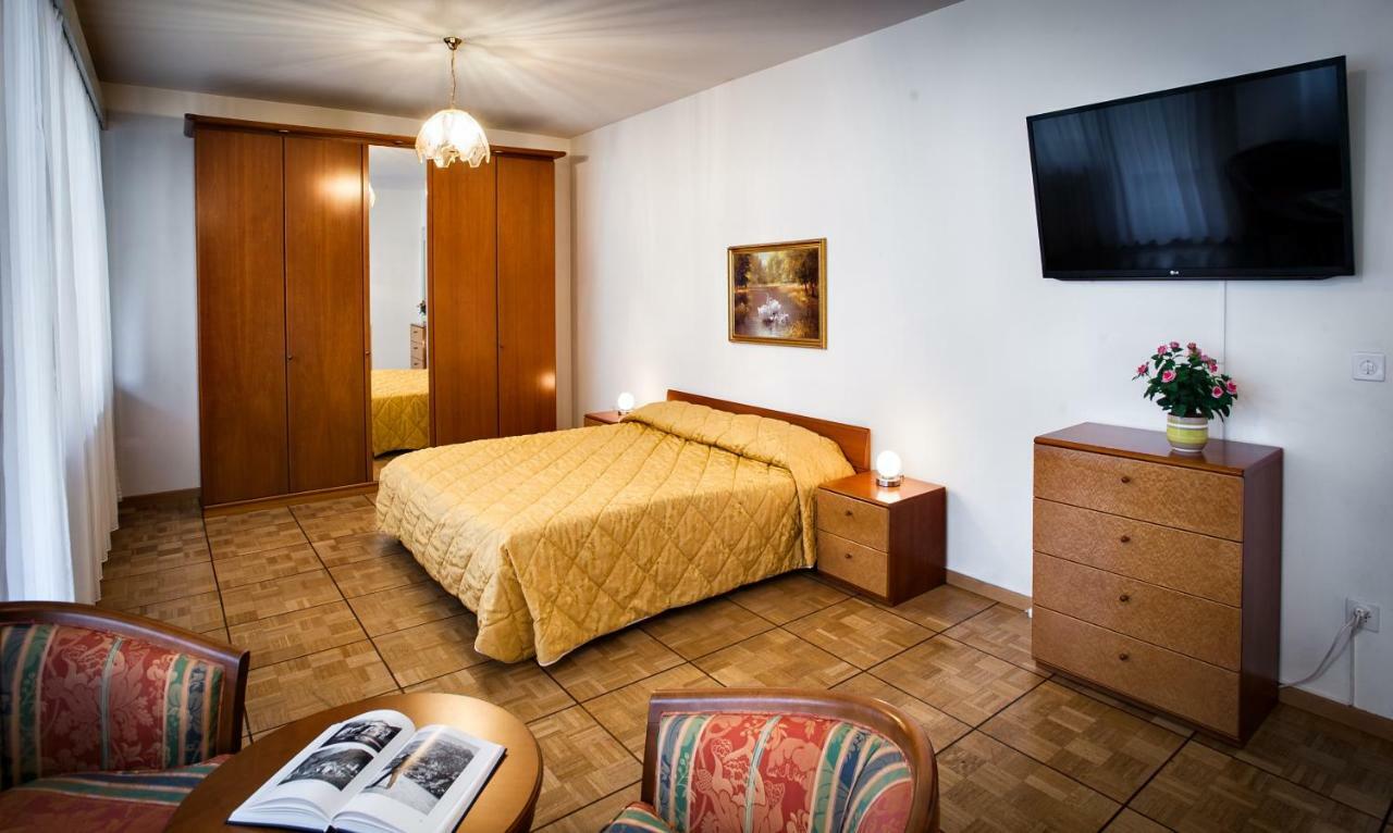 Residenze Dell'Angelo Hotell Locarno Exteriör bild