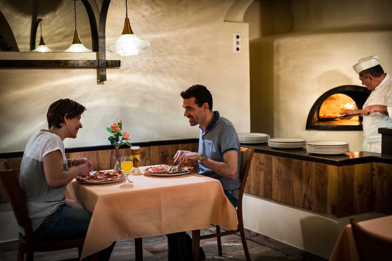 Residenze Dell'Angelo Hotell Locarno Exteriör bild