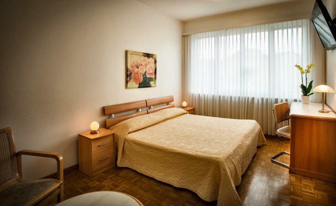 Residenze Dell'Angelo Hotell Locarno Exteriör bild