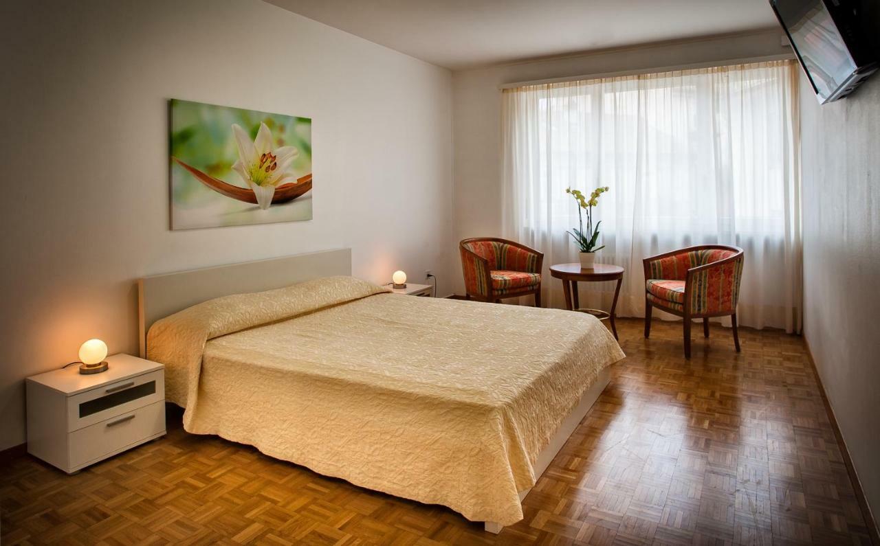 Residenze Dell'Angelo Hotell Locarno Exteriör bild
